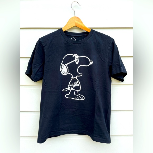 Uniqlo UT Kaws x Peanuts Black T-Shirt
Size S - Picture 1 of 4